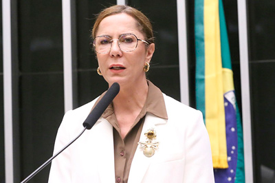 Relatora do projeto, Delegada Katarina comemora sanção de lei que amplia prazo para denúncia de violência doméstica